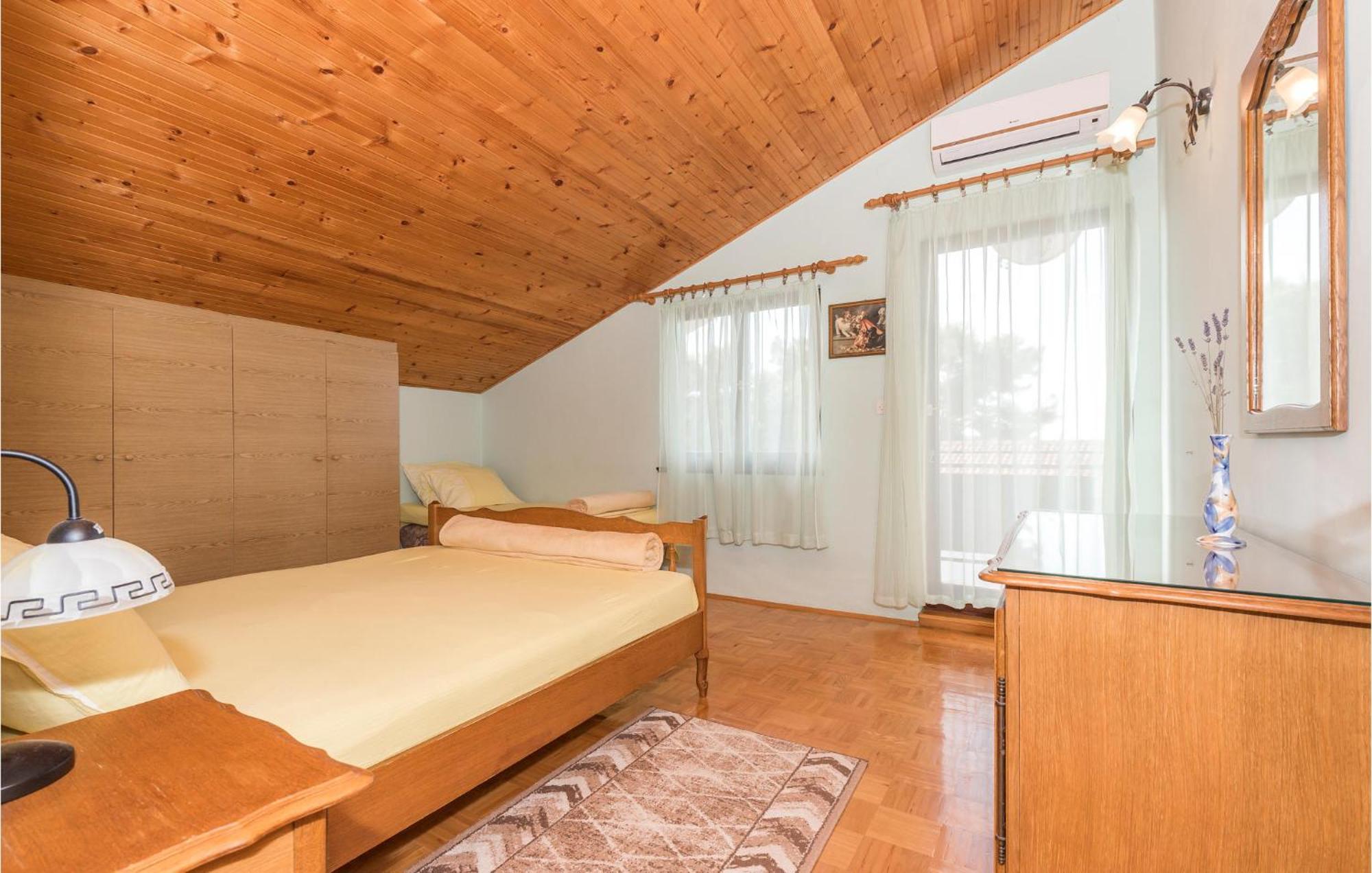 Awesome Apartment In Jadrija With Wifi Kültér fotó